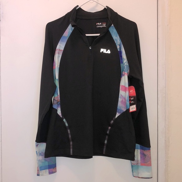 Fila top - Picture 1 of 4